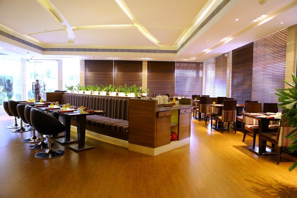 The Landmark Towers Kanpur Ngoại thất bức ảnh