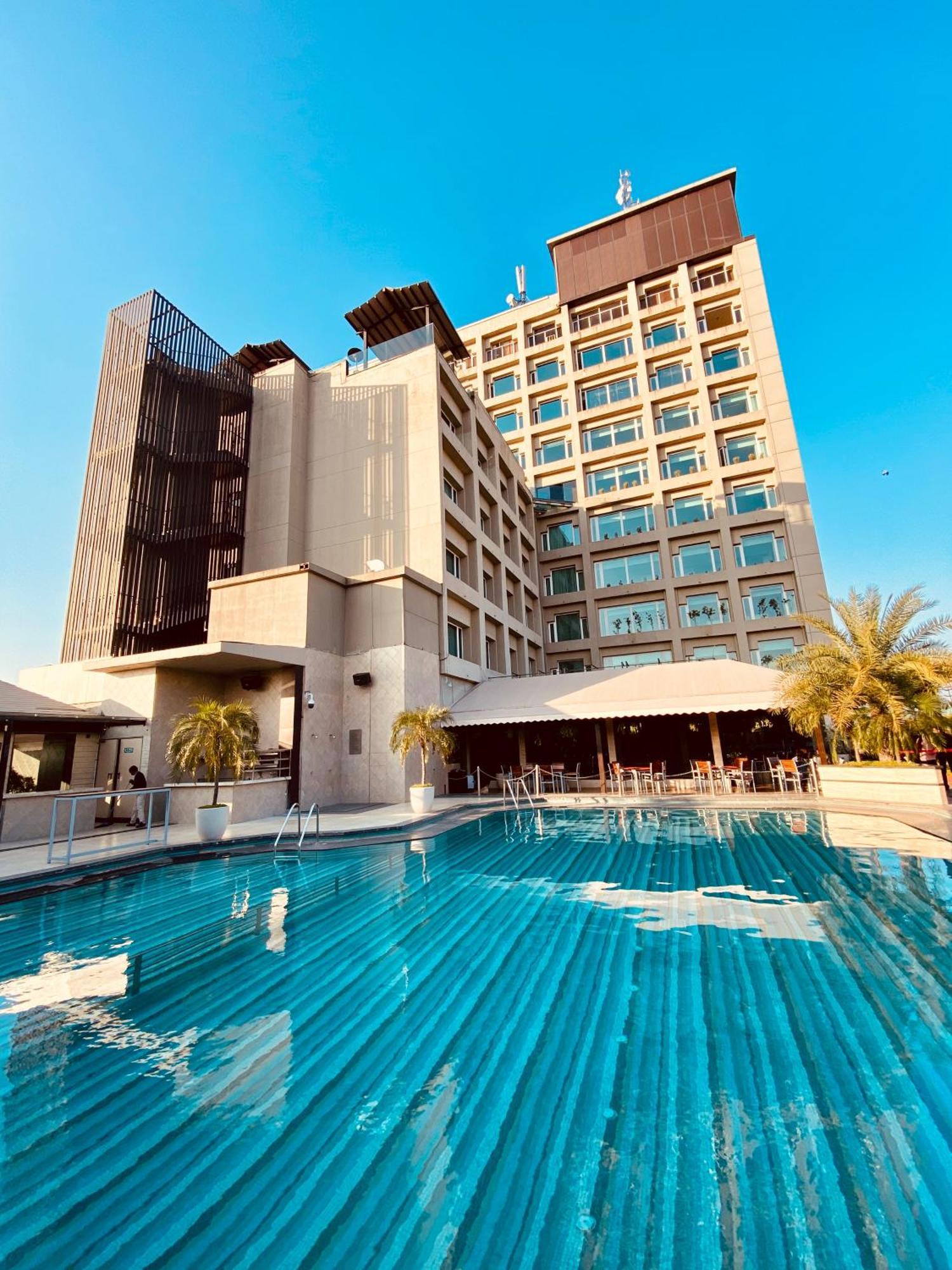 The Landmark Towers Kanpur Ngoại thất bức ảnh